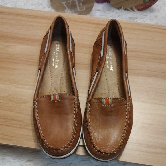 Naturalizer Brown Leather Flats Moccasin-Style Women's Size 7 - Picture 1 of 5